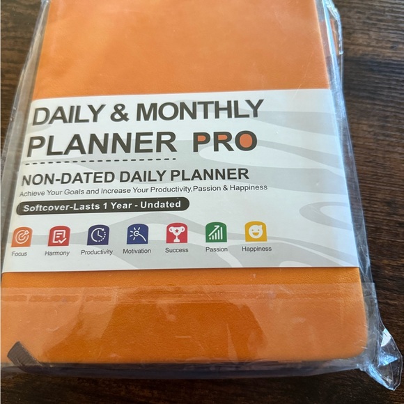 Planner – Number Page Note Undated Luxurious Weekly & Monthly Planner - Picture 2 of 8